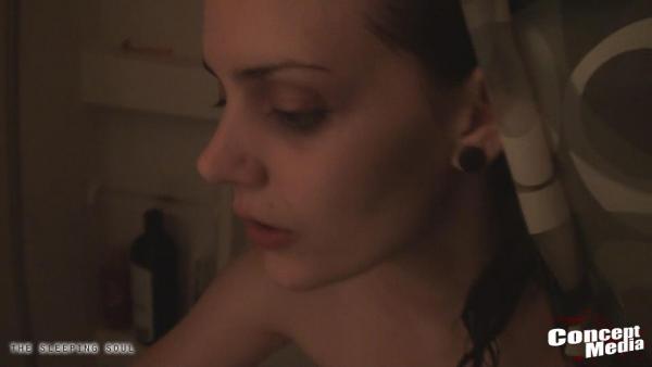 Grace
(Ayse Howard)